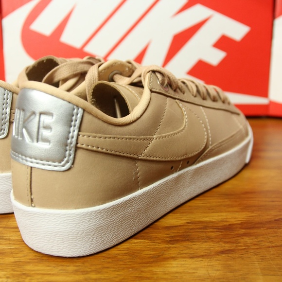 Nike Women Blazer Low SE Premium Vachetta Tan Nude - Picture 7 of 8